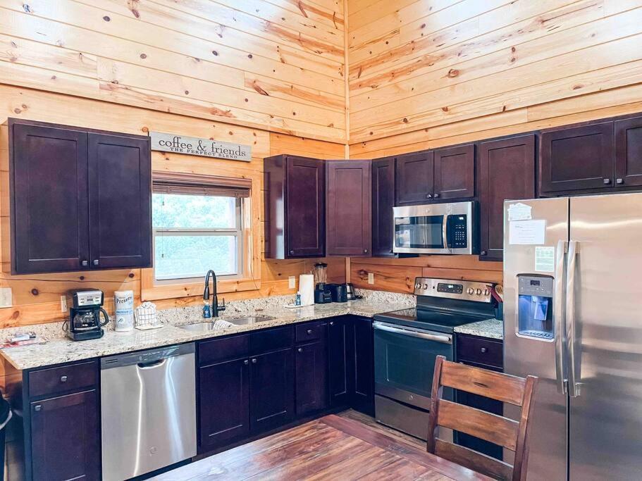 Indoor Heated Pool Hot Tub Cabin Sevierville Exterior photo