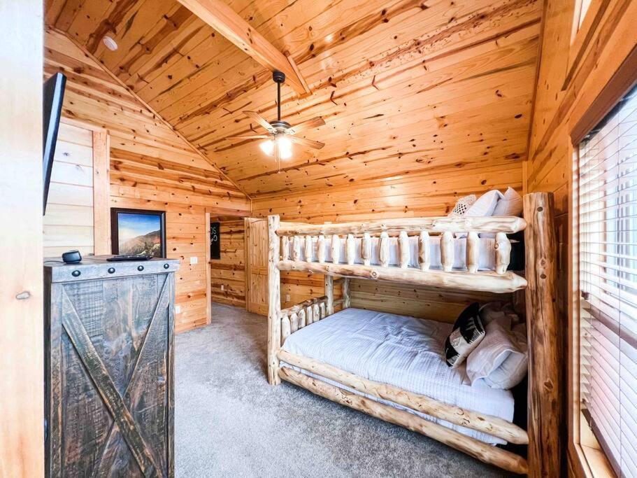 Indoor Heated Pool Hot Tub Cabin Sevierville Exterior photo