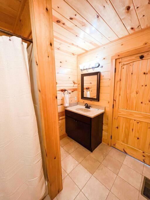 Indoor Heated Pool Hot Tub Cabin Sevierville Exterior photo