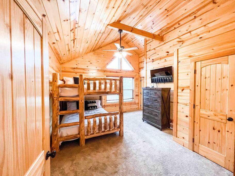 Indoor Heated Pool Hot Tub Cabin Sevierville Exterior photo