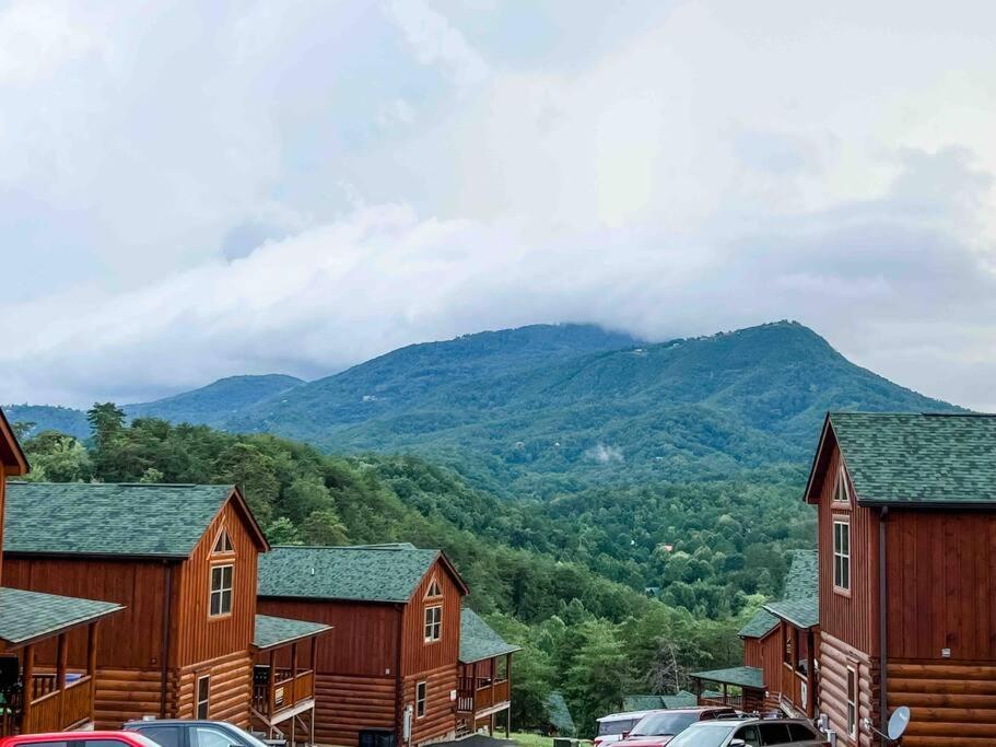 Indoor Heated Pool Hot Tub Cabin Sevierville Exterior photo